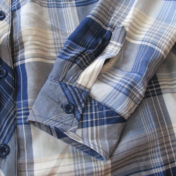 Christopher & Banks Button Up Dress Shirt Womens Medium Blue Striped Collar Top‎ - Picture 4 of 4